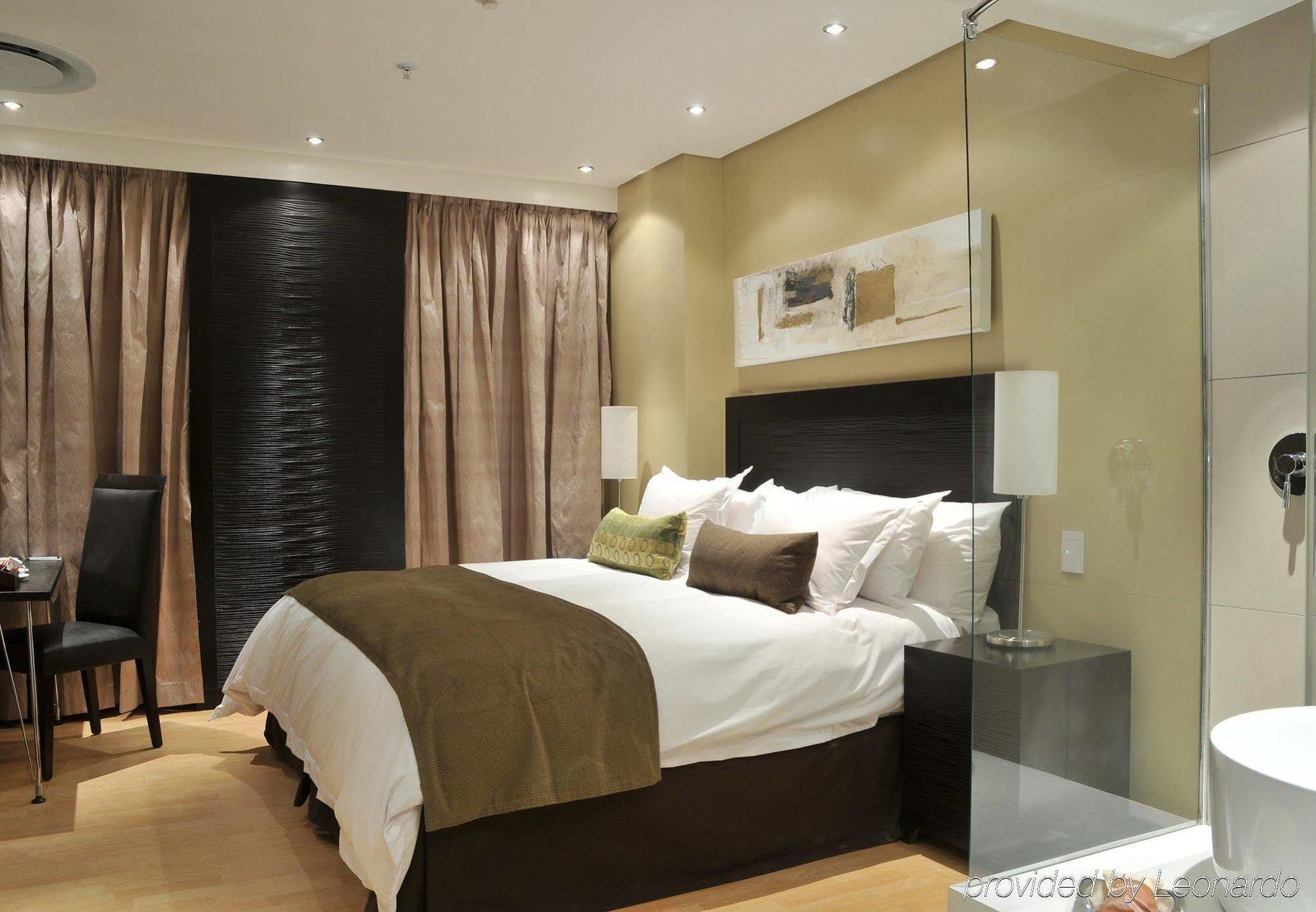 Protea Hotel By Marriott Transit O.R. Tambo Airport Kempton Park Eksteriør bilde